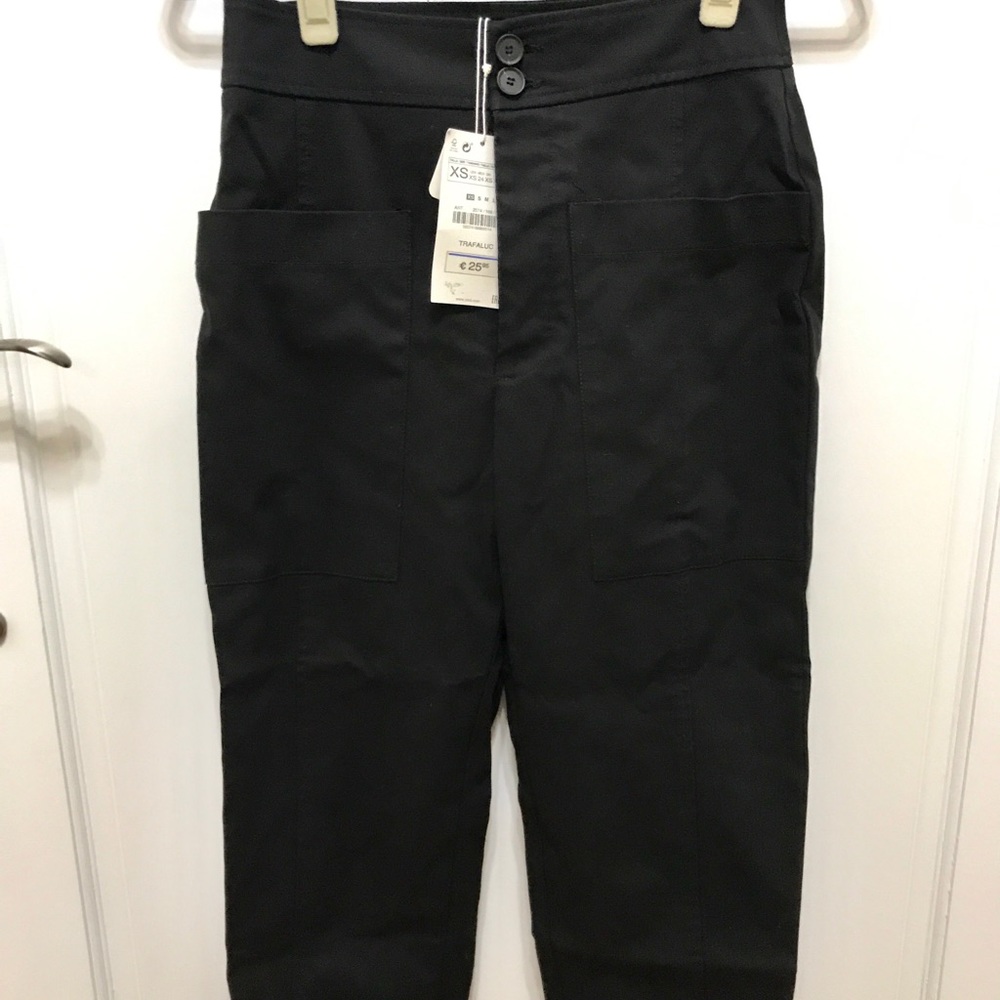 NWT Zara Black Loose-Fitting Dress Pants